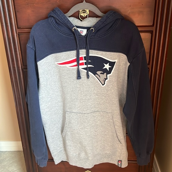 New England Patriots NFL Team Apparel Hoodie - Picture 1 of 5